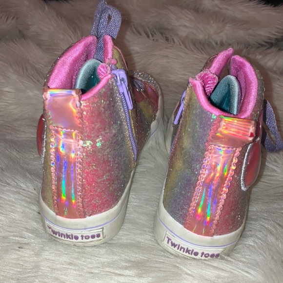 Twinkle Toes Pink Light Up Sneakers Size 1. Used in Good Condition. - Picture 4 of 7